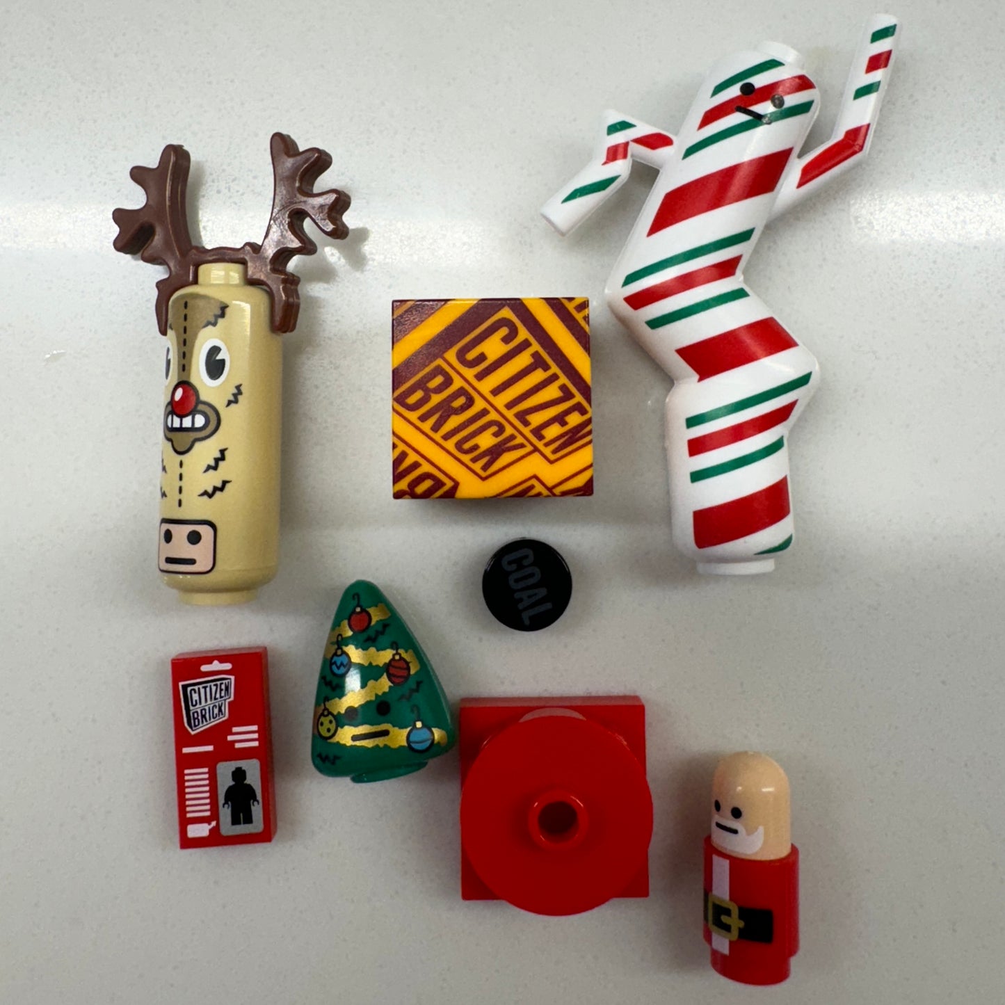 CB Christmas Tin Collection (Reindeer Long Head)