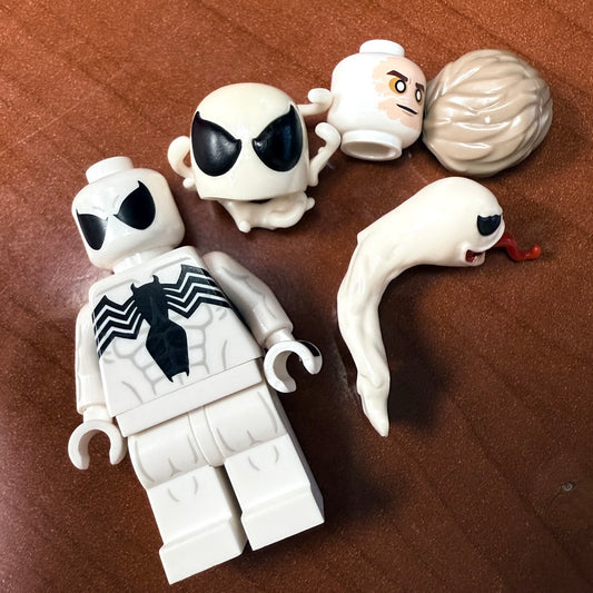 Funny Brick Symbiote Spider-Man (White Variant)