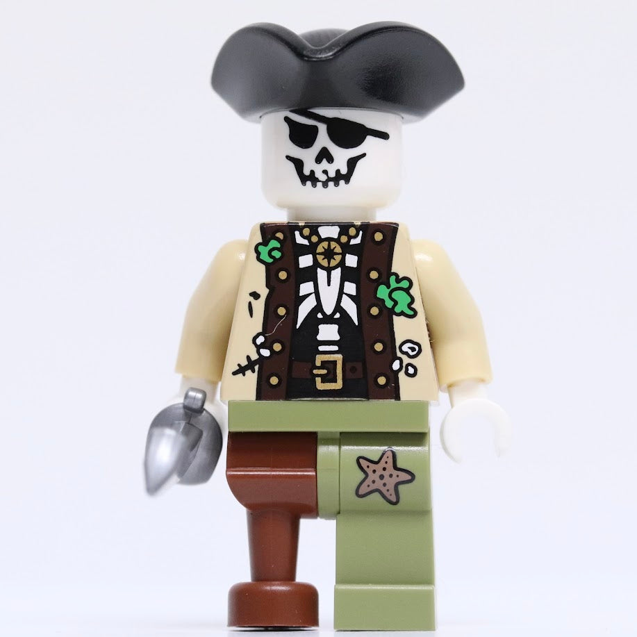 KTown Bricks Alchemy Skeleton Pirate 03