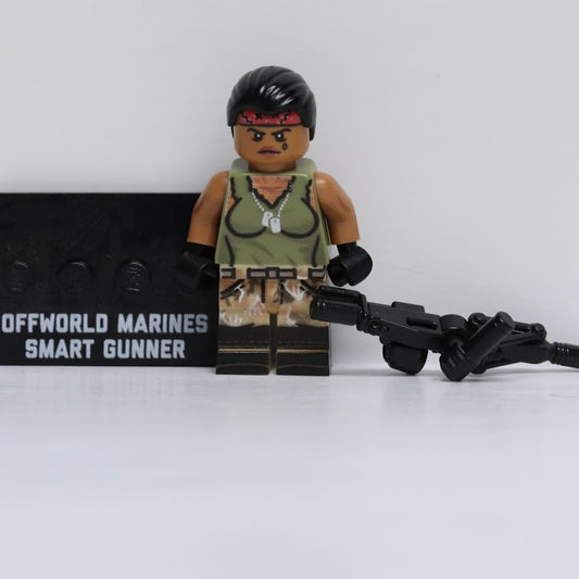 Brickmania Aliens Smart Gunner V1 (Jenette Vasquez)