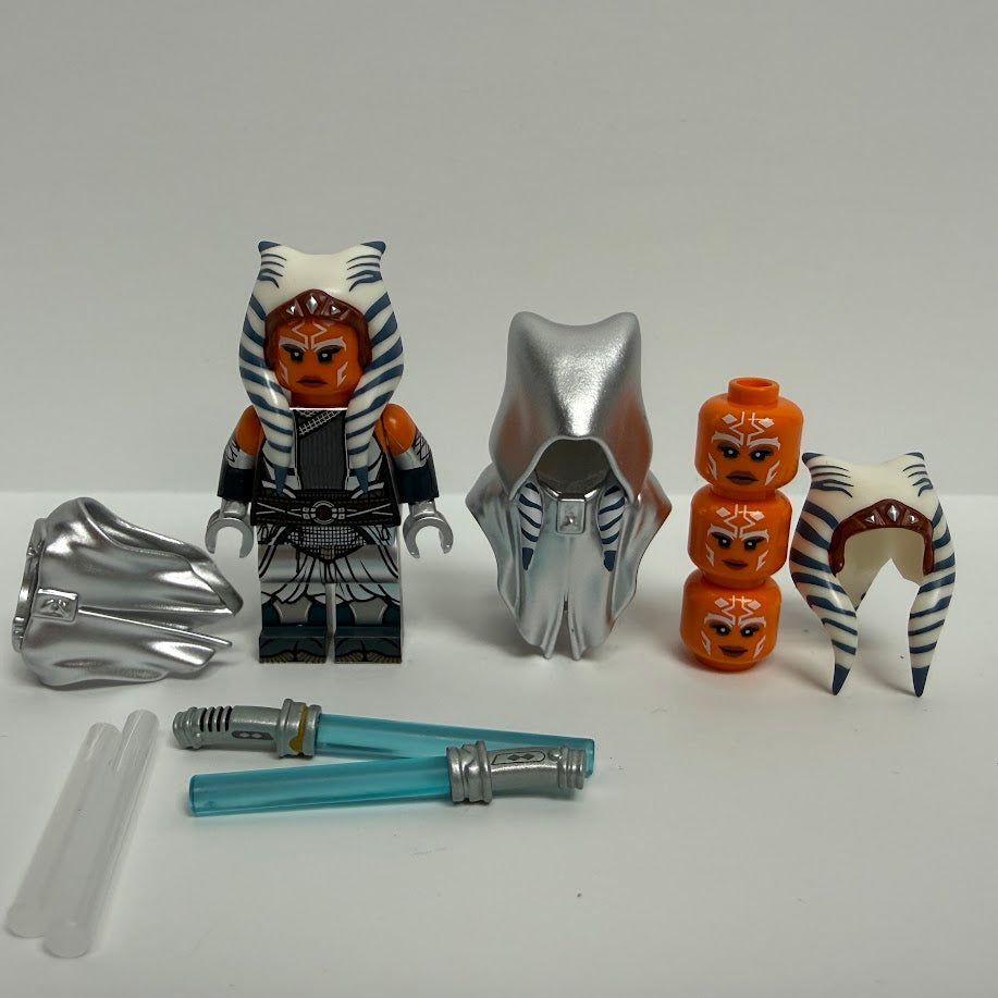 Baggles x LCM Ahsoka Tano (Grey Ronin - Metallic Silver Variant)