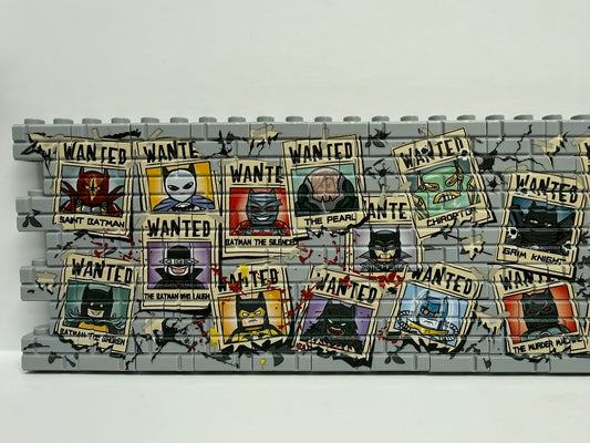 Hades DC Brick DC Universe "Wanted" Graffiti Wall (55cm)