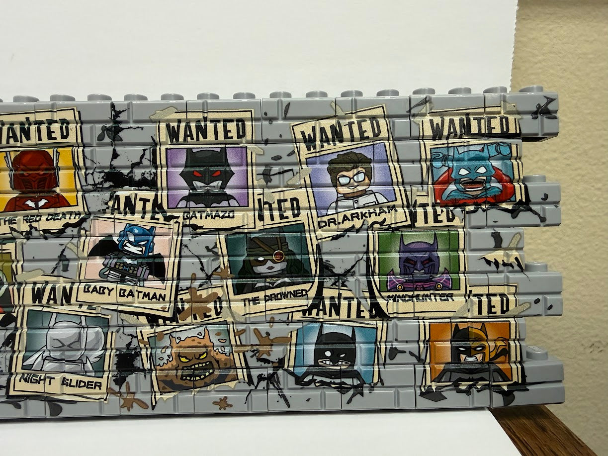Hades DC Brick DC Universe "Wanted" Graffiti Wall (55cm)