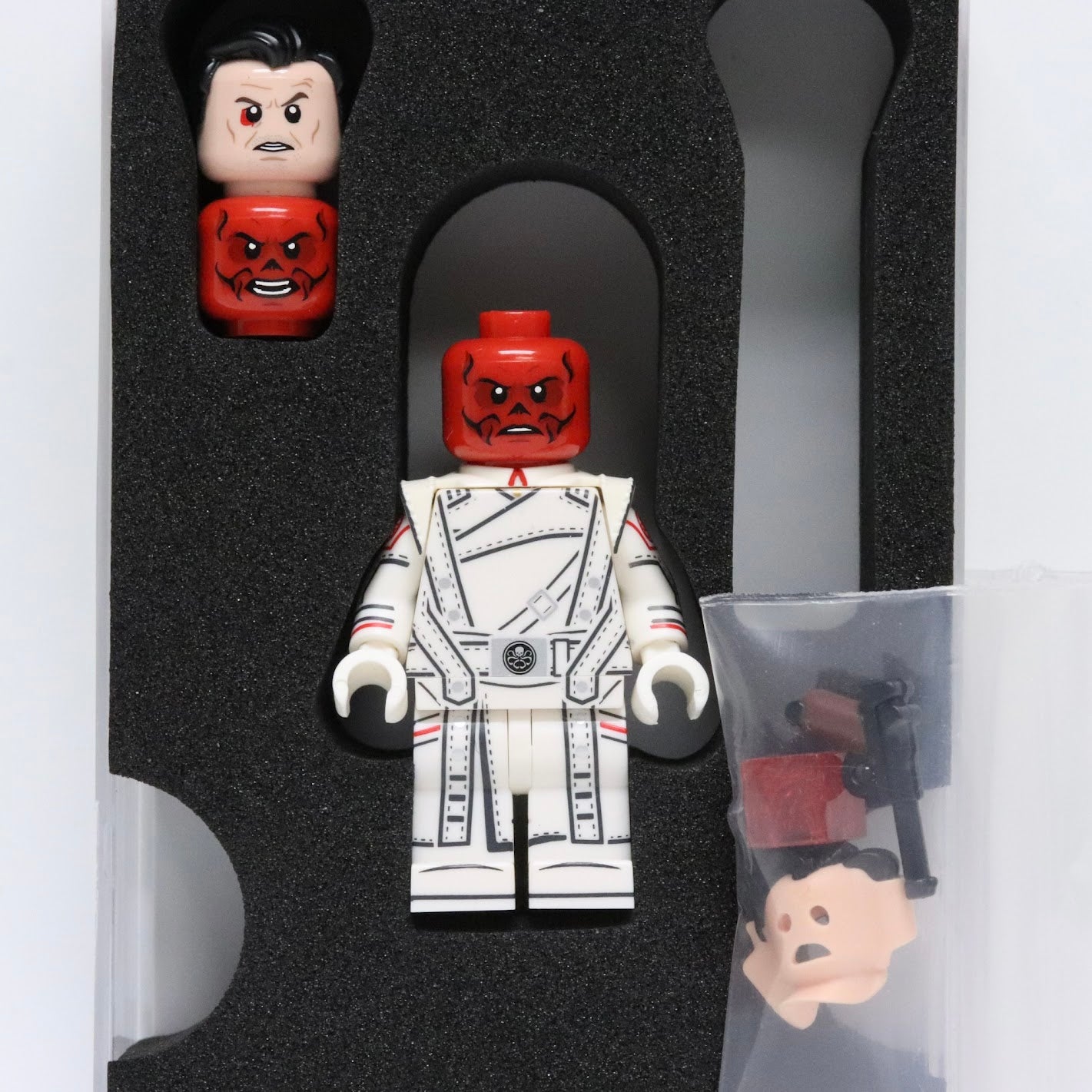 Hera Brick Red Skull (Rare White Variant)