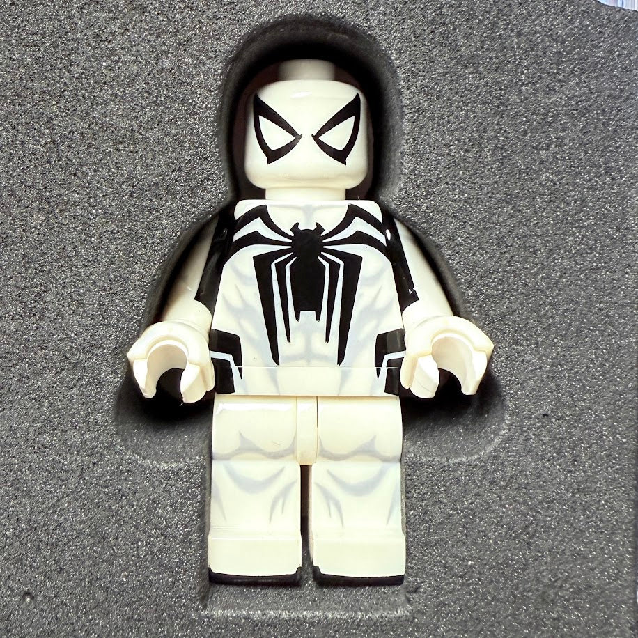JIN Spider-Man (Anti-Venom Suit)