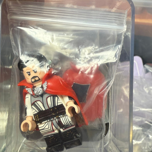 Jaka Doctor Strange (Multiverse of Madness) - White Variant