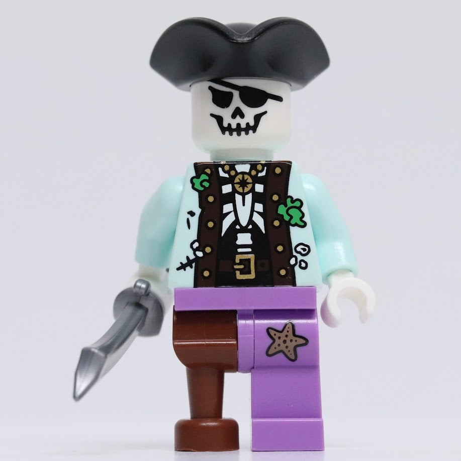 KTown Bricks Alchemy Skeleton Pirate 05