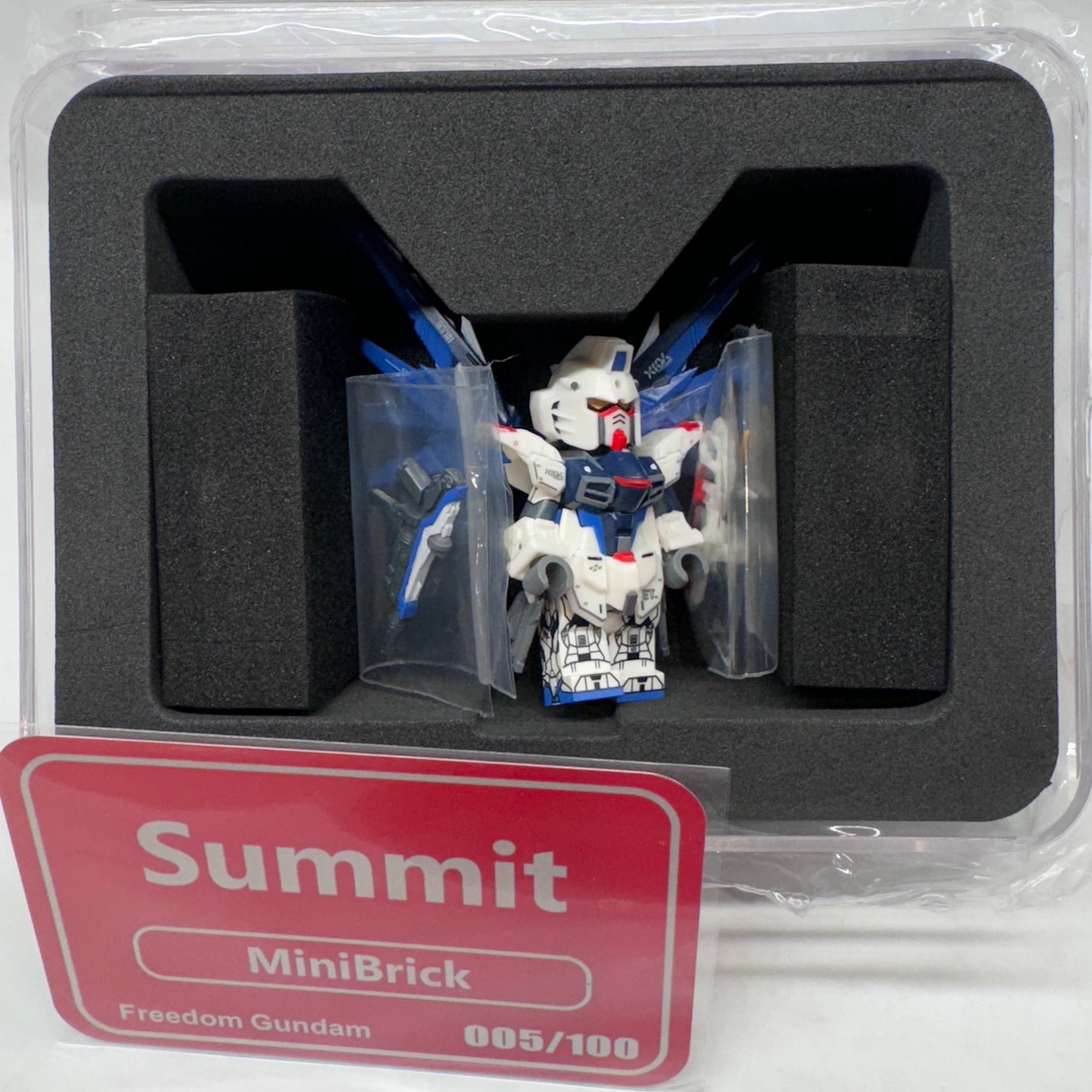 Top Mountain (Summit Minibrick) Freedom Gundam